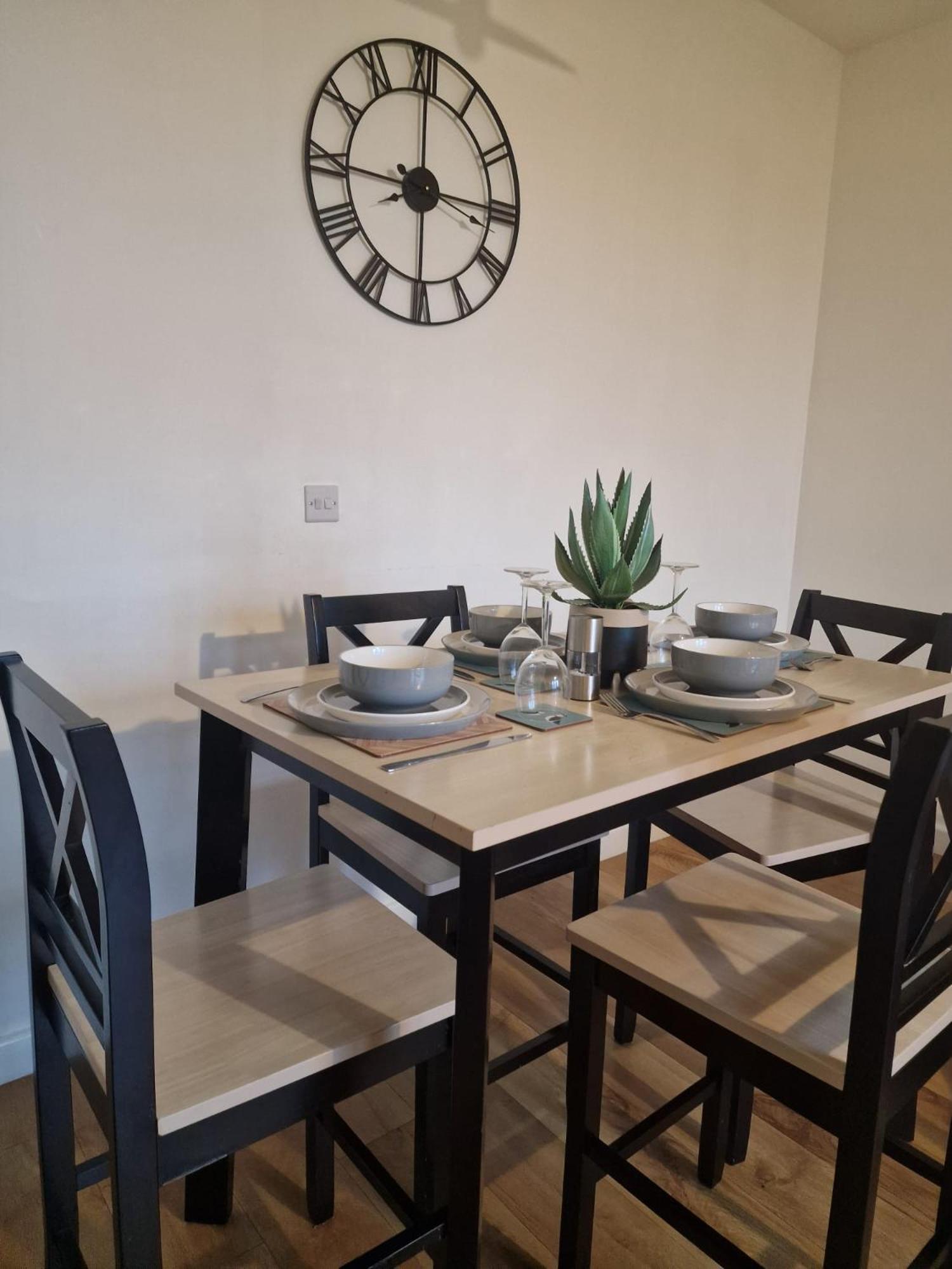 Vibrant Cosy 2 Bedroom Apartment Coventry Kültér fotó